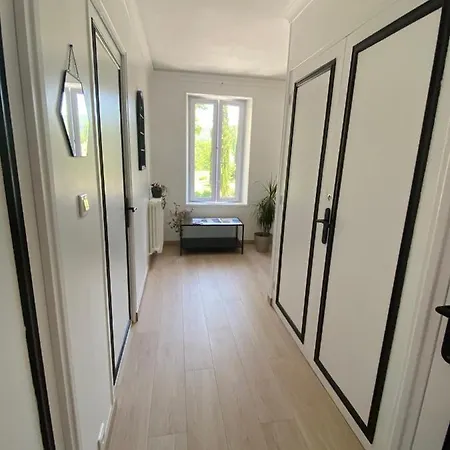 D'hotes Zephyr Libeccio Le Moulin De Predelles فندق مبيت وإفطار Reillanne