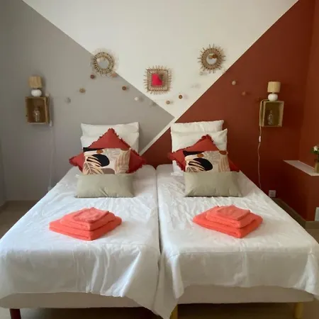 فندق مبيت وإفطار D'hotes Zephyr Libeccio Le Moulin De Predelles