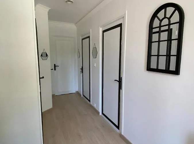 D'hotes Zephyr Libeccio Le Moulin De Predelles 住宿加早餐酒店 3*